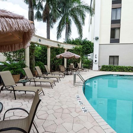 Hampton Inn Бока-Ратон Экстерьер фото