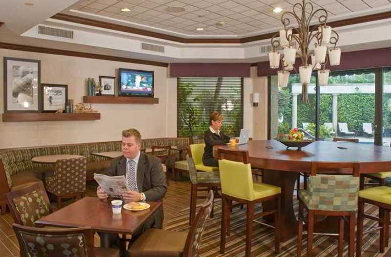 Hampton Inn Бока-Ратон Ресторан фото